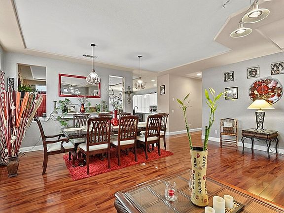 4th image of 737 Savory Ln