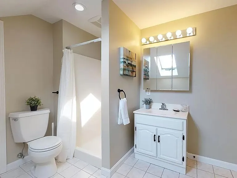 17 Liberty St #2 — Photo 14