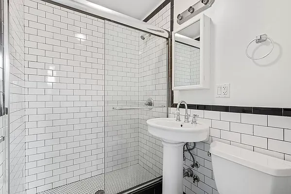 Rented by Outpost Brokerage LLC | media 51