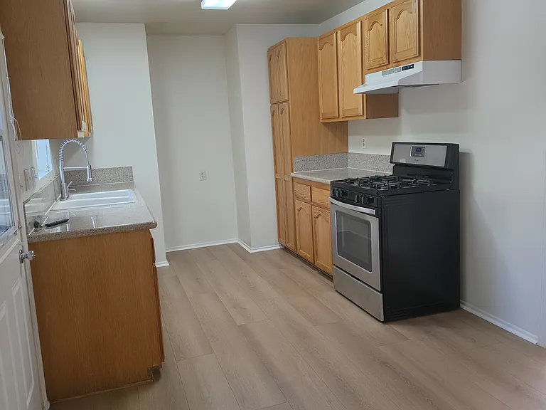 1844 S Chapel Ave #1/2 — Photo 11
