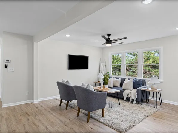 8322 Lages Ln, Baltimore, MD 21244