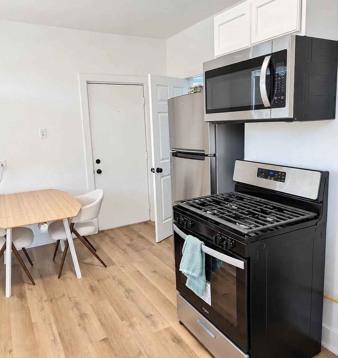 1 bed, 450 sqft, $950 — Photo 1