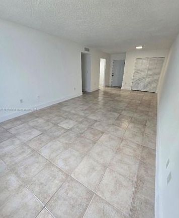 4th image of 5625 W 20th Ave APT 415