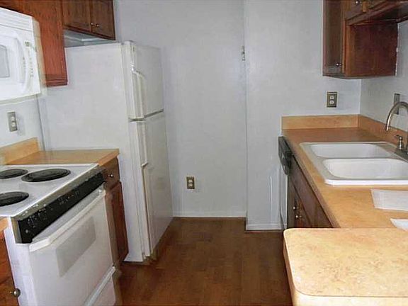 3rd image of 568 Candle Ln APT 104