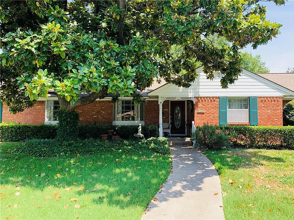 1st image of 3001 Primrose Ln