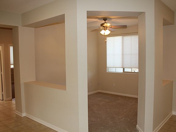 4th image of 615 Stockman Ln
