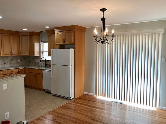 Patio doors from dining room to outside deck