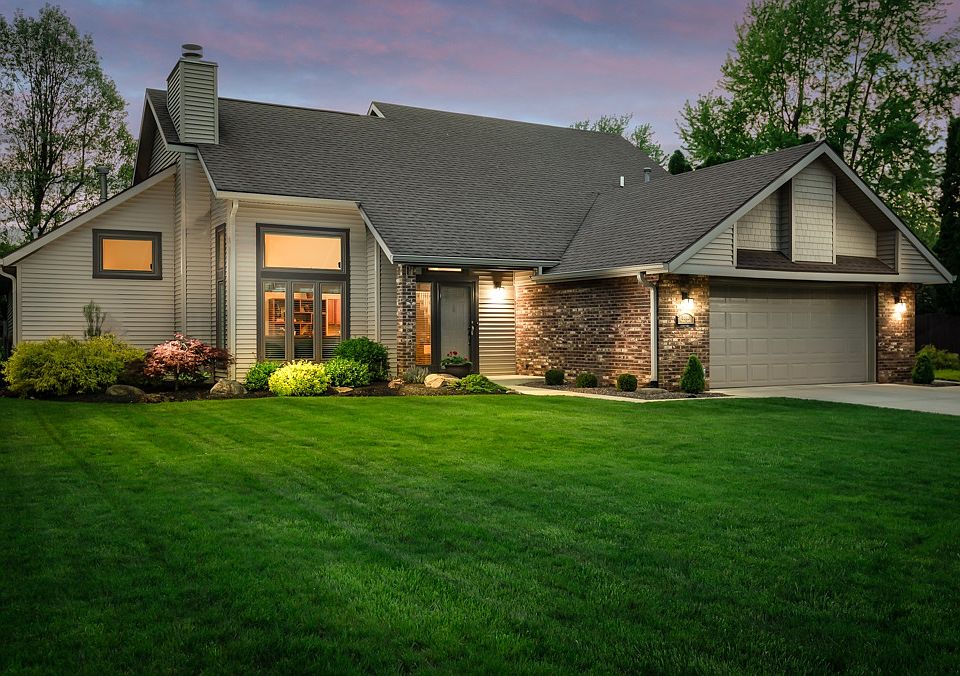 1st image of 8305 N Sierra Dr