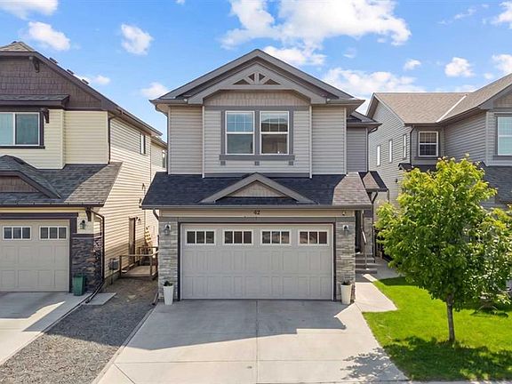 2nd image of 42 E Skyview Point Rise NE