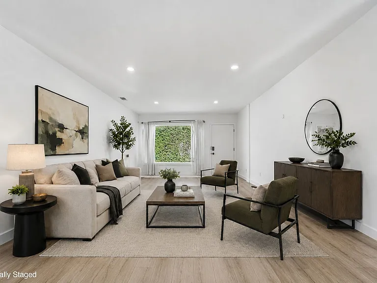2122 S Highland Ave — Photo 10