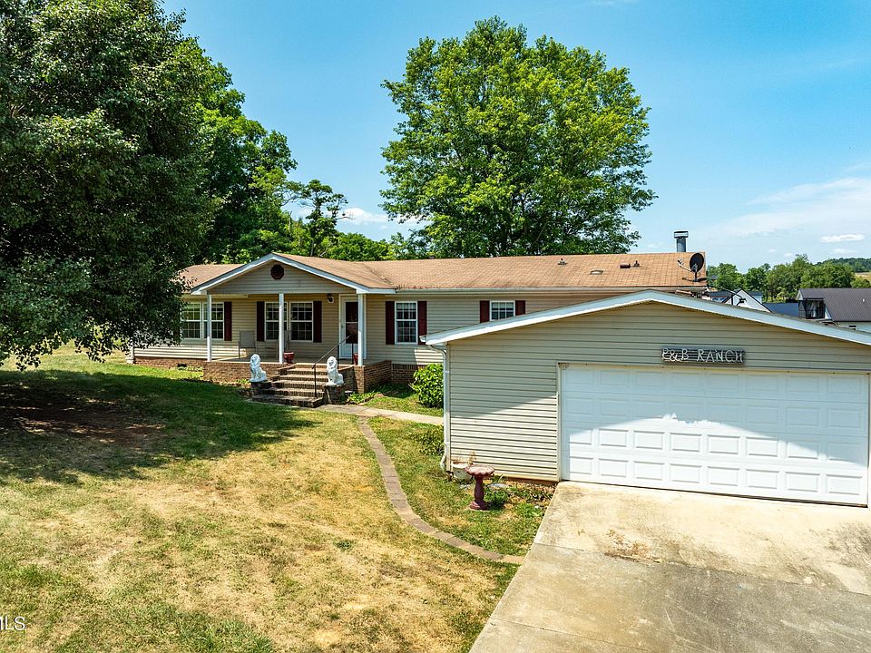 1st image of 120 Alexander Crossing Dr