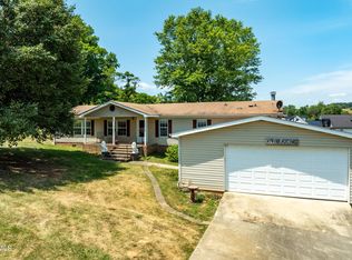 120 Alexander Crossing Dr, Church Hill, TN 37642