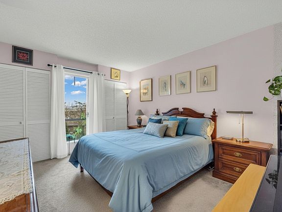3rd image of 4941 Lougheed Hwy #304