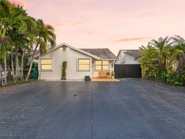 951 SW 124th Ct, Miami, FL 33184