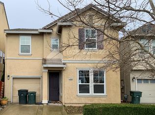 7523 Wainscott Way, Sacramento, CA 95822