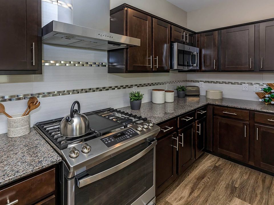 A1 774 1 Bed 1 Bath