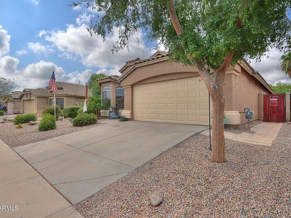 3rd image of 43879 W CAHILL Drive