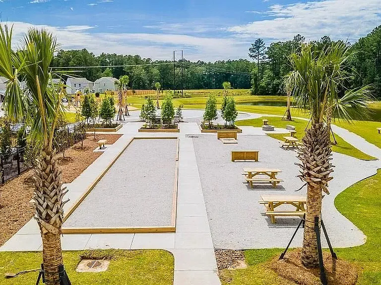 477 Lake Ridge Blvd — Photo 46