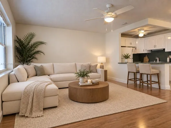 880 Horizons W APT 205, Boynton Beach, FL 33435