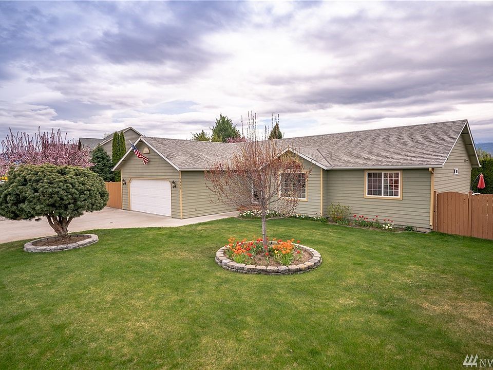 1st image of 2451 Plateau Dr
