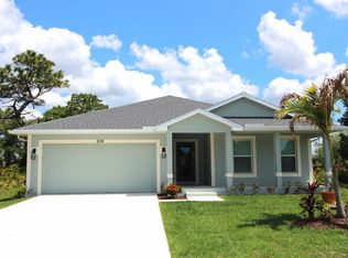 526 Sunset Rd N, Rotonda West, FL 33947