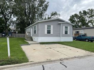 378 Linda Ln, Chicago Heights, IL 60411