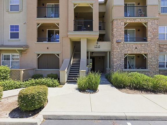 3rd image of 1210 Whitney Ranch Pkwy #Pw521