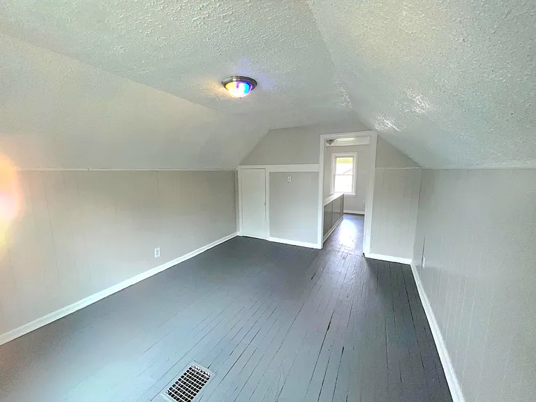 Faust Ave — Photo 13