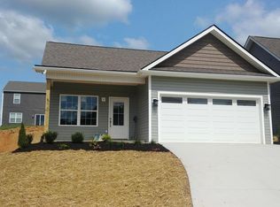 570 Suffolk Rd, Johnson City, TN 37615