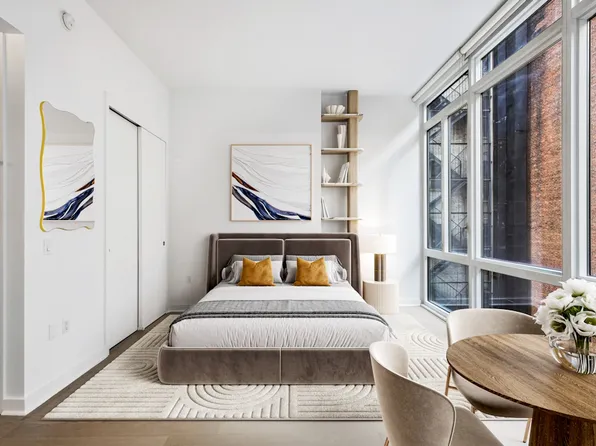 309 5th Avenue image 1 of 17