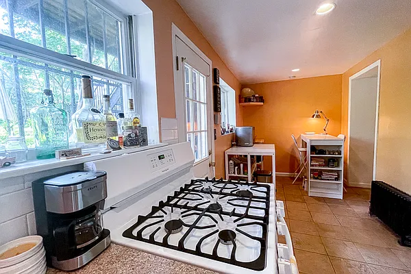 Rented by Corcoran | media 12