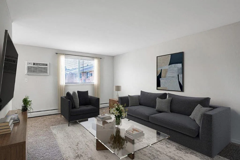 Warwick Terrace Apartment Homes — Photo 4