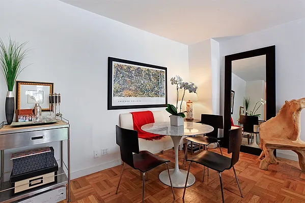 Sold by Corcoran | media 3