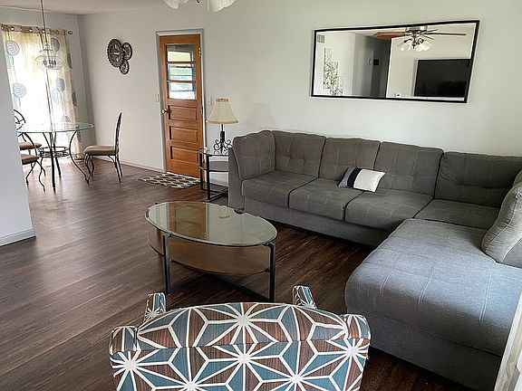 5th image of 607 N Franklin St