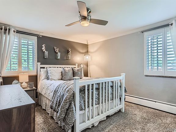4th image of 969 S Pearl Street #307