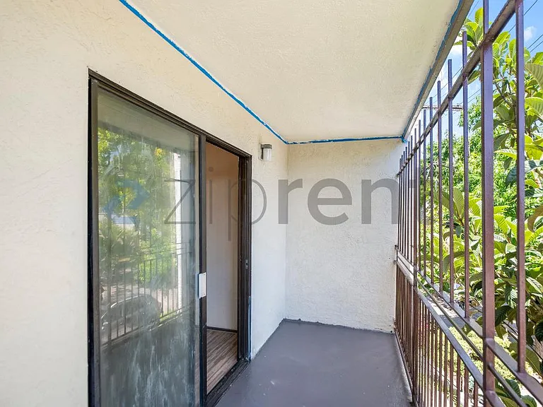 321 Athol Ave #1 — Photo 20