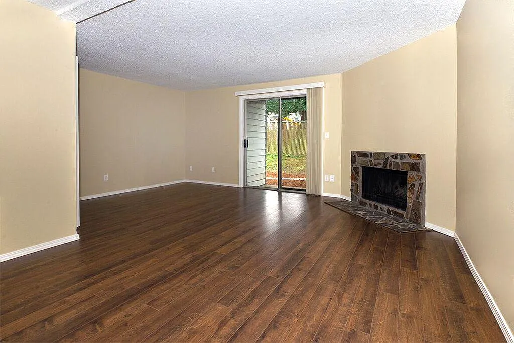 Building Photo - 9599 SW Prairie Ter #A