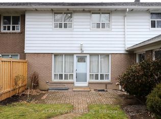 160 Carsbrooke Rd #20, Toronto, ON M9C1G9