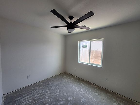 5th image of 824 N 11th Ave #1