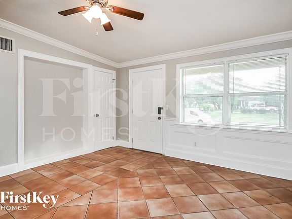 4th image of 8013 Powell Dr