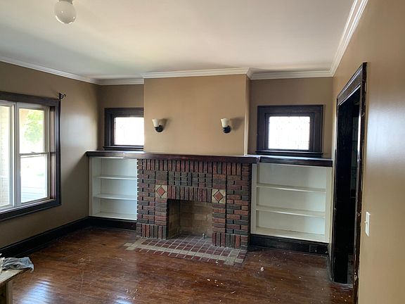4th image of 15007 Athens Ave #Up