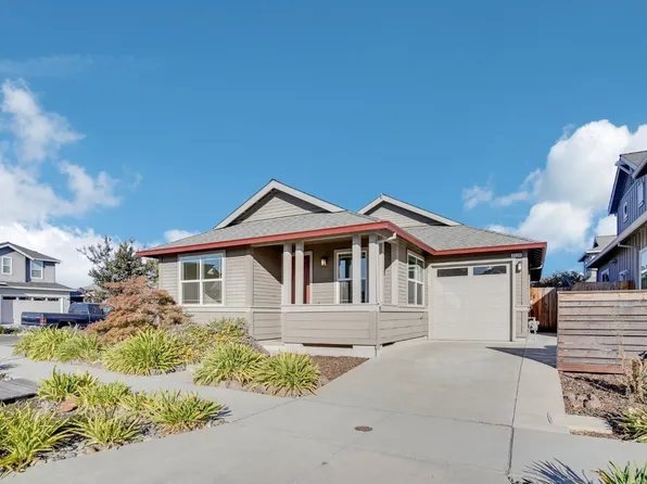 2224 Peterson Lane, Santa Rosa, CA 95403