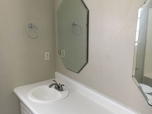 2nd image of 1759 Sonia Dr