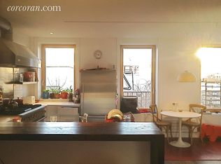 31 Vanderbilt Ave APT 2, Brooklyn, NY 11205