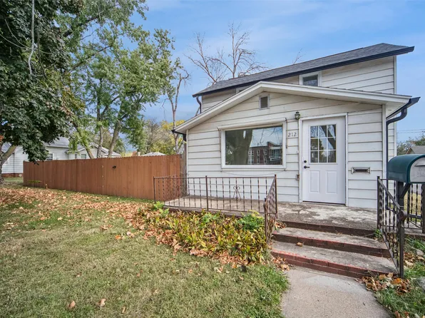 212 Nile Kinnick Dr N, Adel, IA 50003