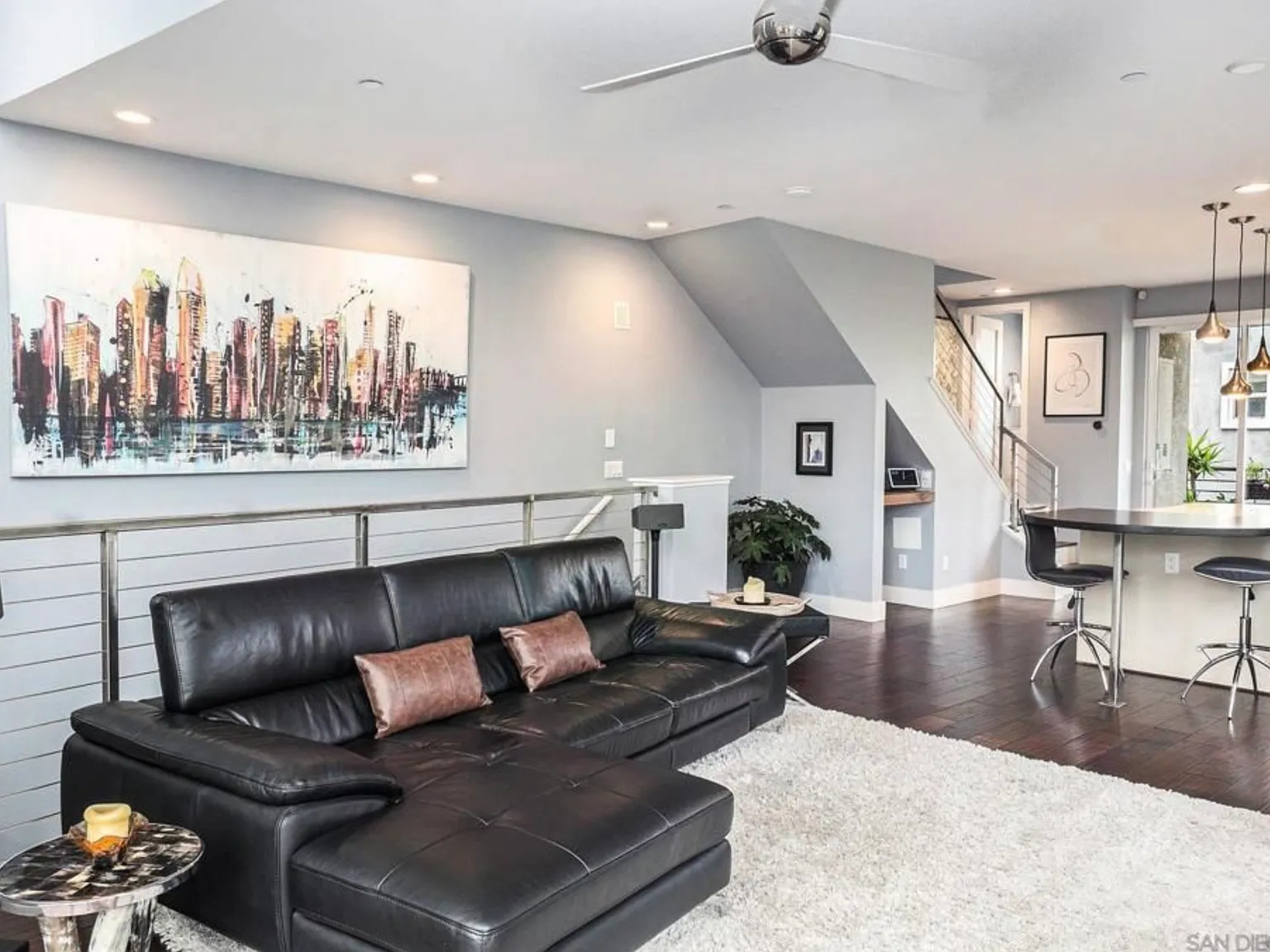 2 bed, 1464 sqft, $4,700 — Photo 2