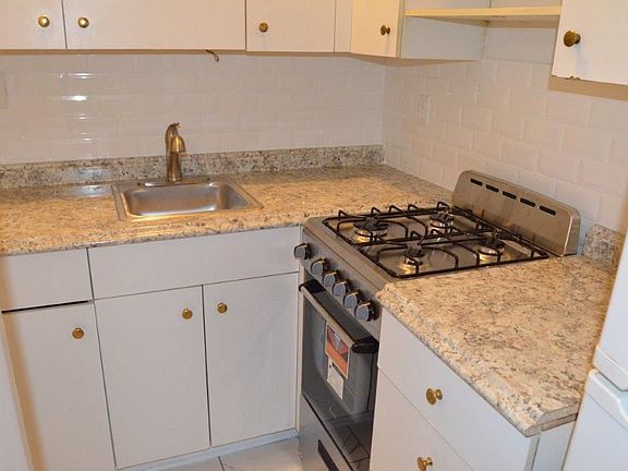 3rd image of 157 3rd Ave #1C