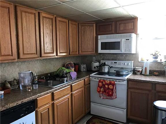Nice update apartment in the heart of Miami under $125,000