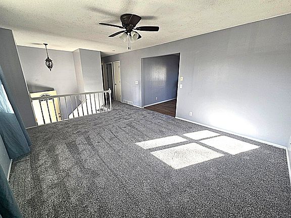 2nd image of 1408 Tammy Ln