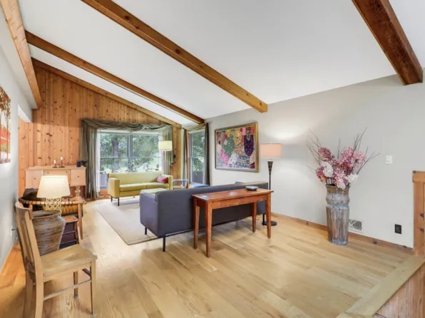 1930 Westwood Cir, Roseville, MN 55113